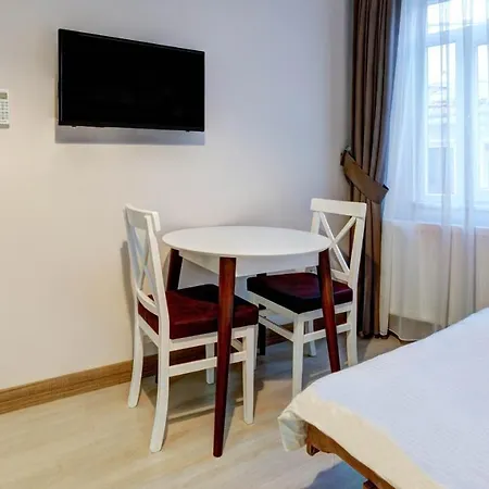 Apartament Seven Roses *