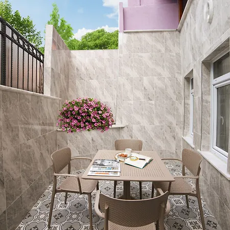 Seven Roses * İstanbul