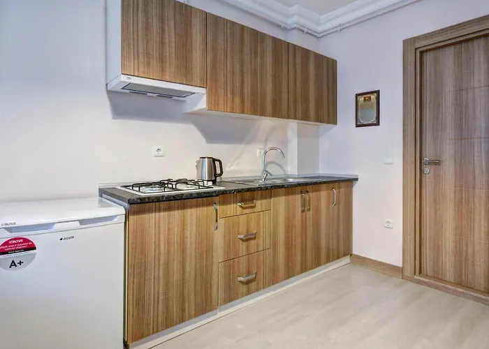 Seven Roses * Istambul