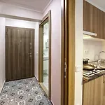 Hotel Seven Roses