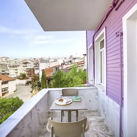 Hotell Seven Roses Istanbul